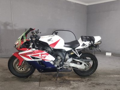 Honda CBR1000RR — фото 2