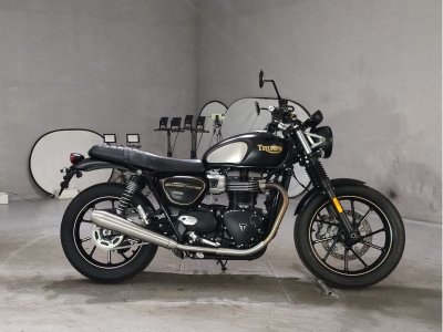 Triumph STREET TWIN 900