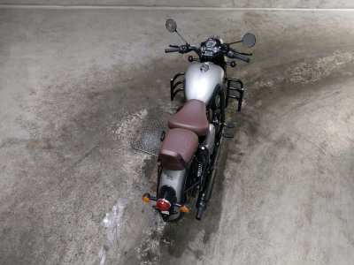 Royal Enfield CLASSIC350 — фото 6