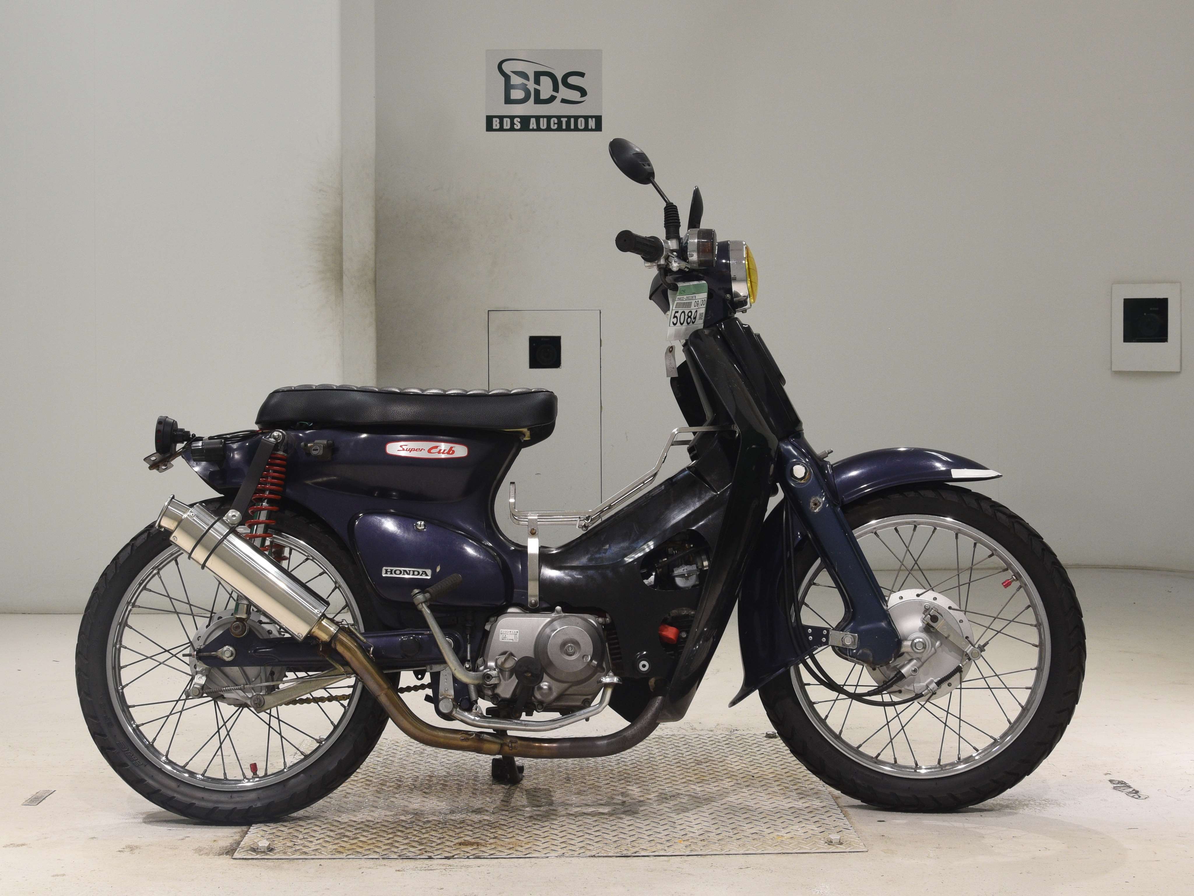 Honda C90