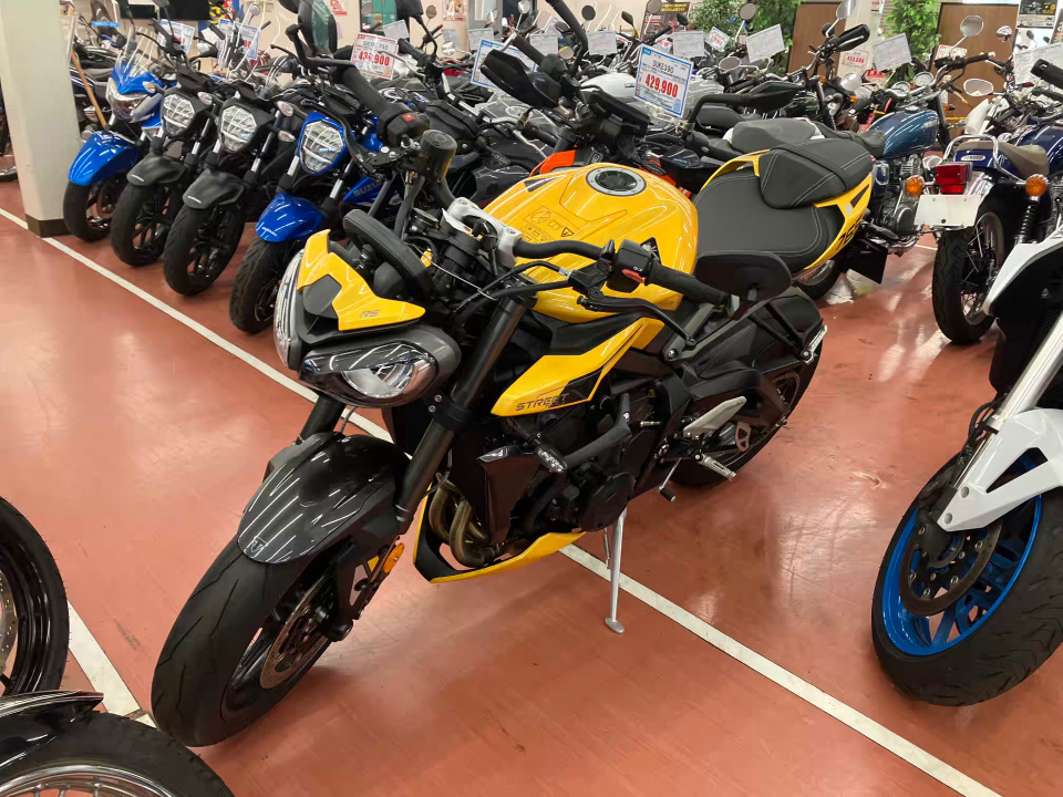Triumph STREET TRIPLE 765 RS — фото 4