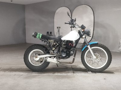 Yamaha TW200