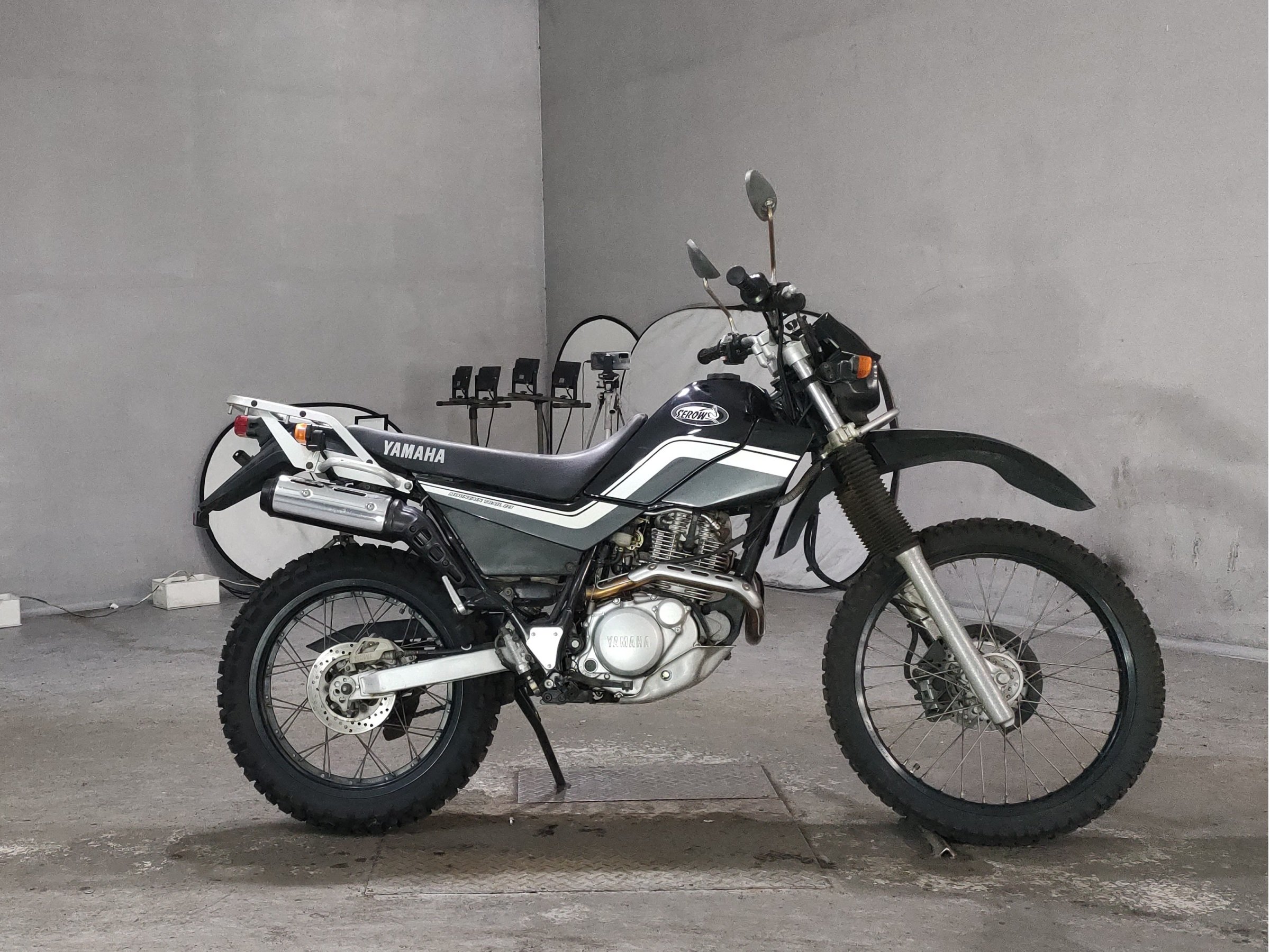 Yamaha SEROW XT225