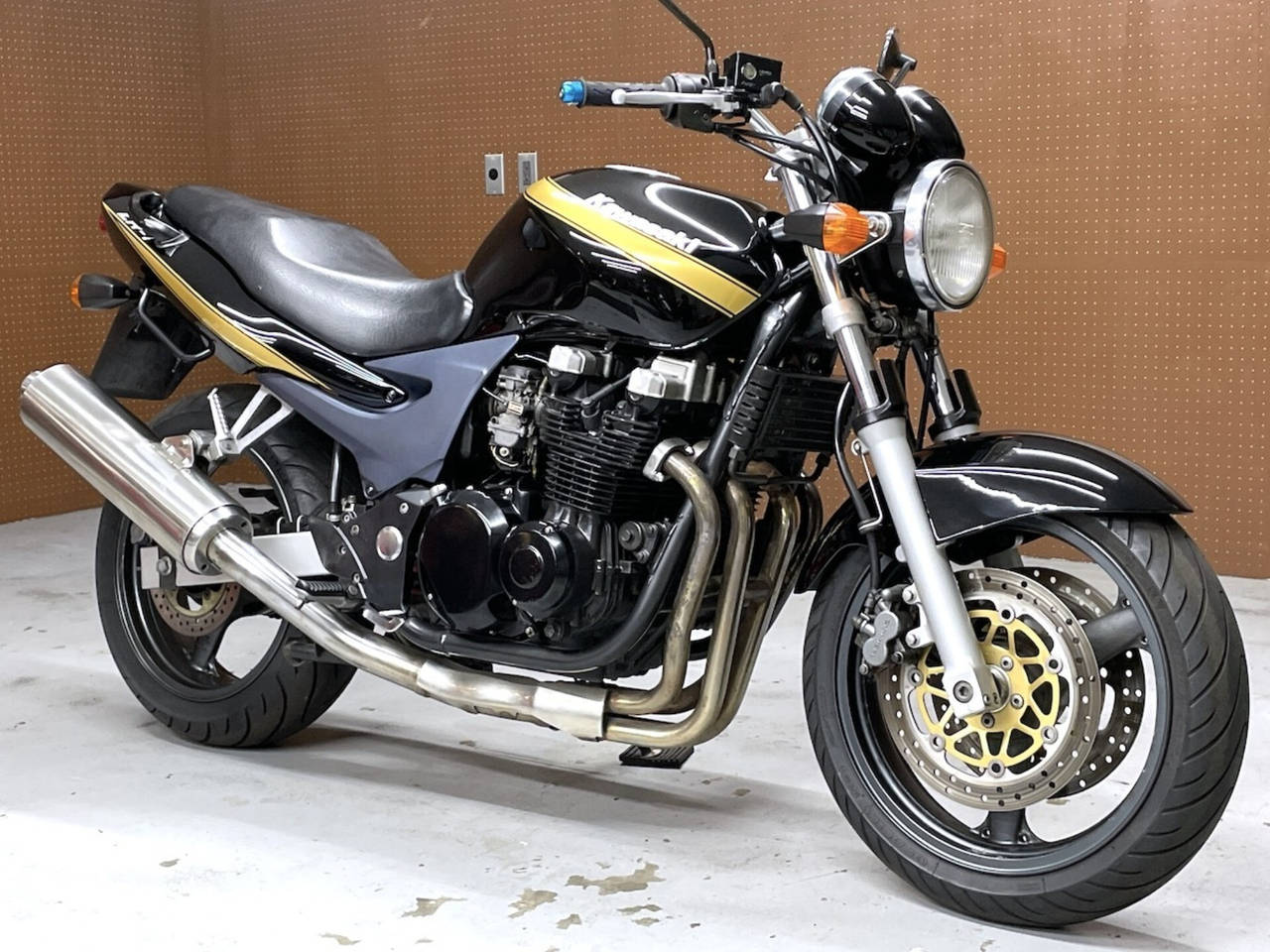 Kawasaki ZR-7