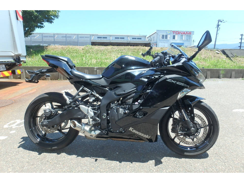 4126] Kawasaki NINJA ZX-25R - MH4ZX250FLJP00170