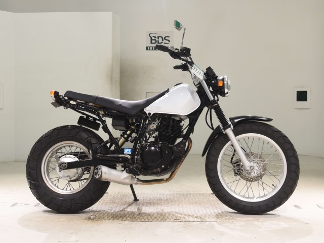 Yamaha TW225