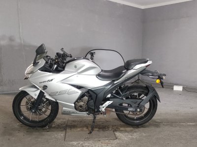 Suzuki GIXXER250SF — фото 2