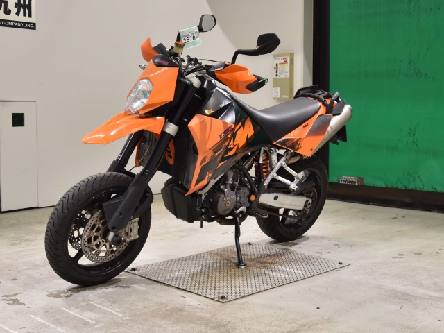 KTM 990 SUPERMOTO — фото 4