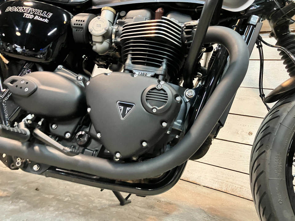 Triumph TRYANPH BONNEVILLE T120B — фото 14