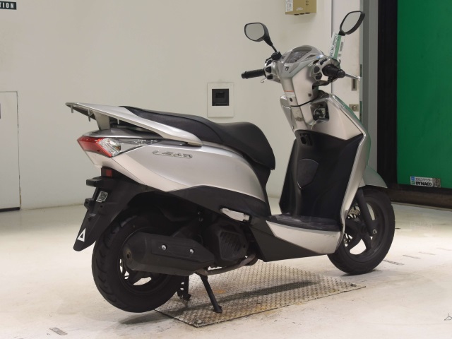 Honda LEAD125 — фото 5