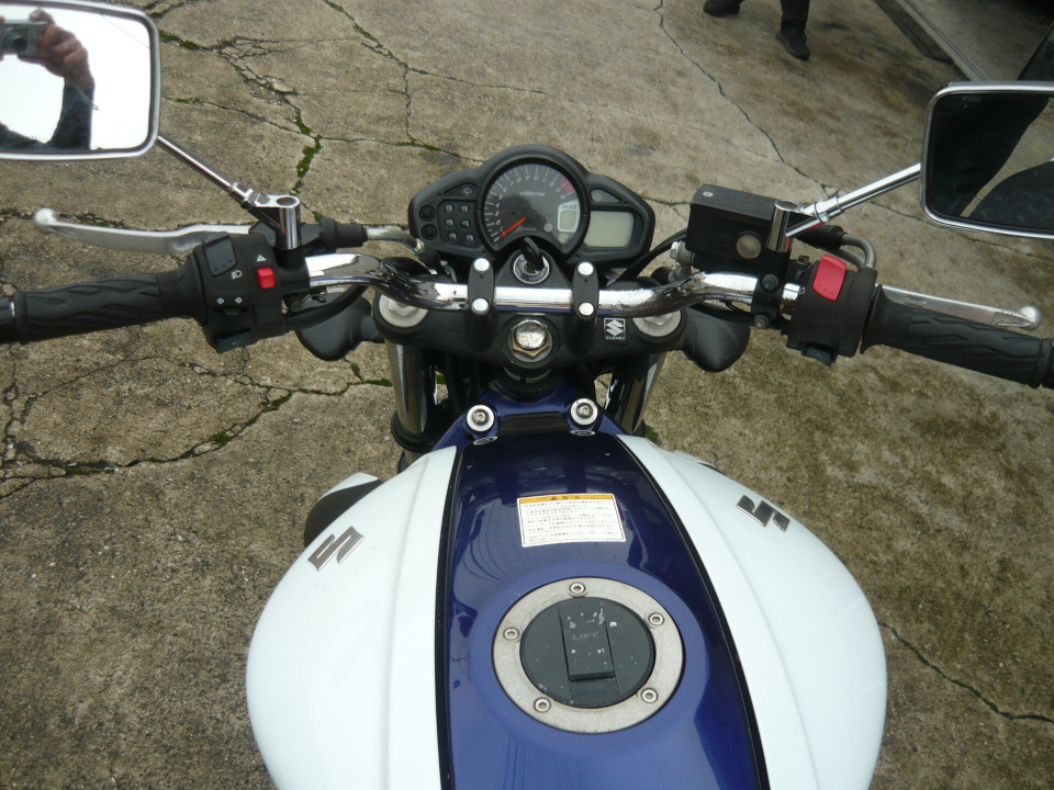 Suzuki GLADIUS 400 ABS — фото 3