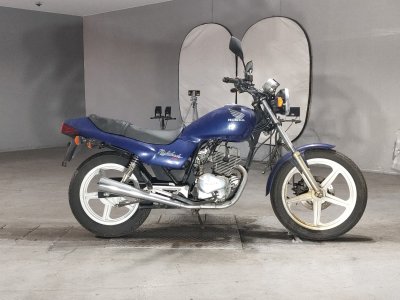 Honda NIGHT HAWK 250