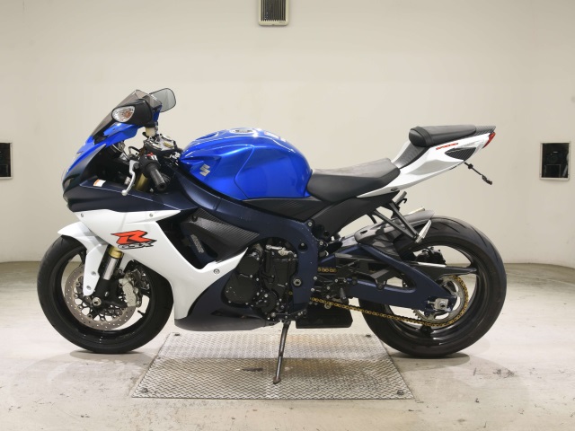 Suzuki GSX-R750 — фото 2