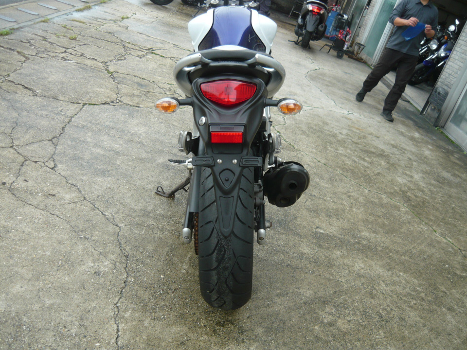 Suzuki GLADIUS 400 ABS — фото 7
