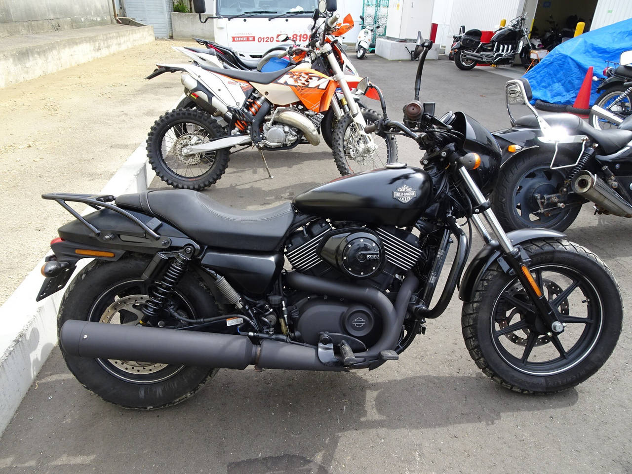 HD STREET XG750