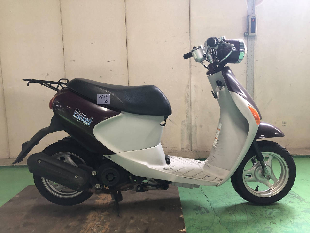 Suzuki LETS4
