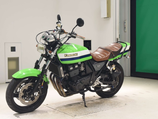 Kawasaki ZRX400 — фото 4