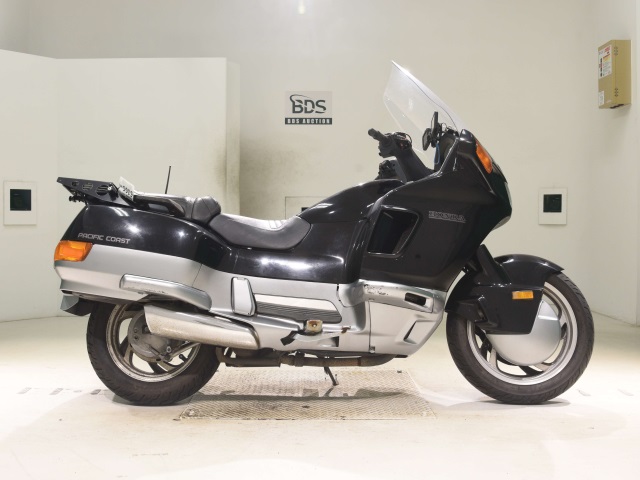 Honda PC800 PACIFIC COAST