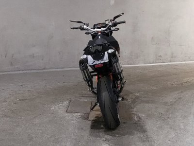 KTM 690 SUPERMOTO R — фото 4