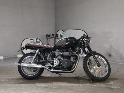 Triumph BONNEVILLE