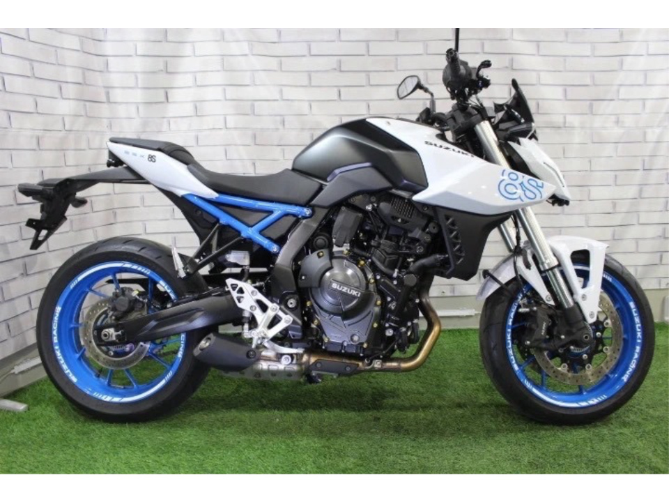 Suzuki GSX-8S