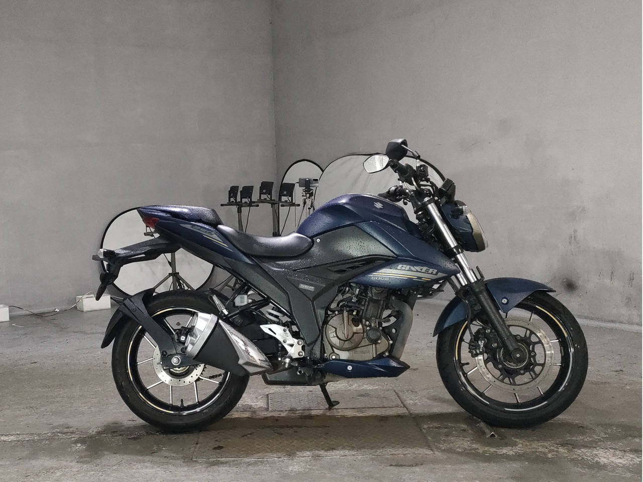 Suzuki GIXXER250