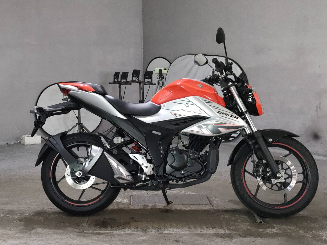 Suzuki GIXXER 150