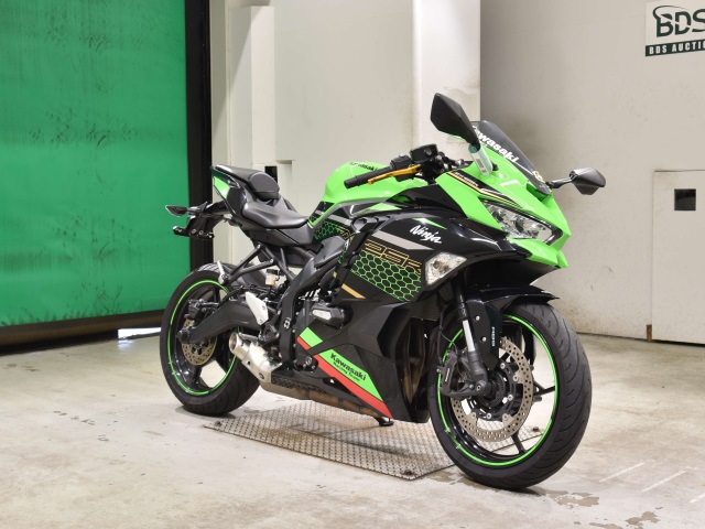 Kawasaki NINJA ZX-25R — фото 3