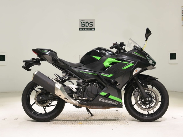 Kawasaki NINJA400
