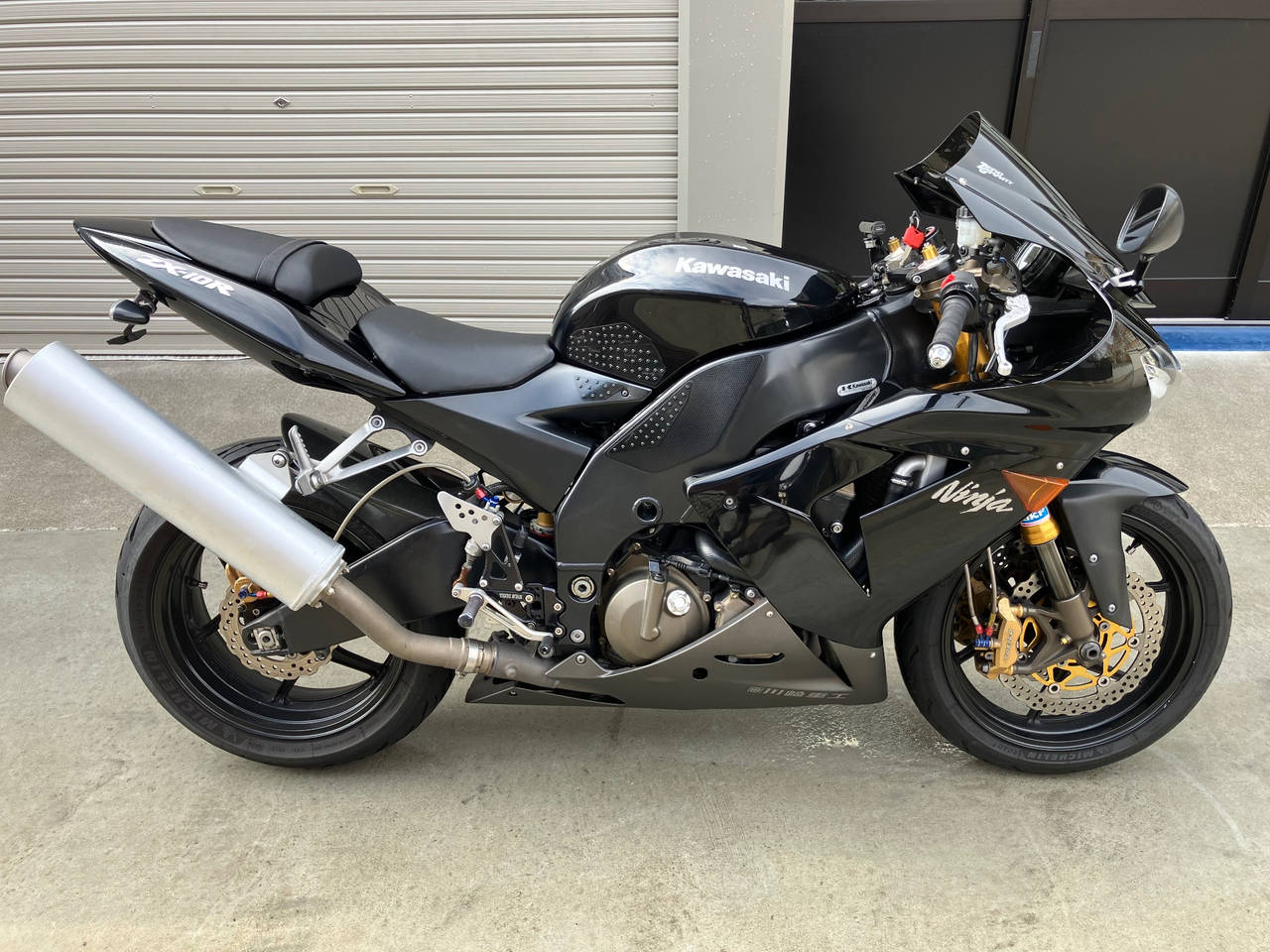 0290] Kawasaki NINJA ZX-10R - ZXT00C-034135