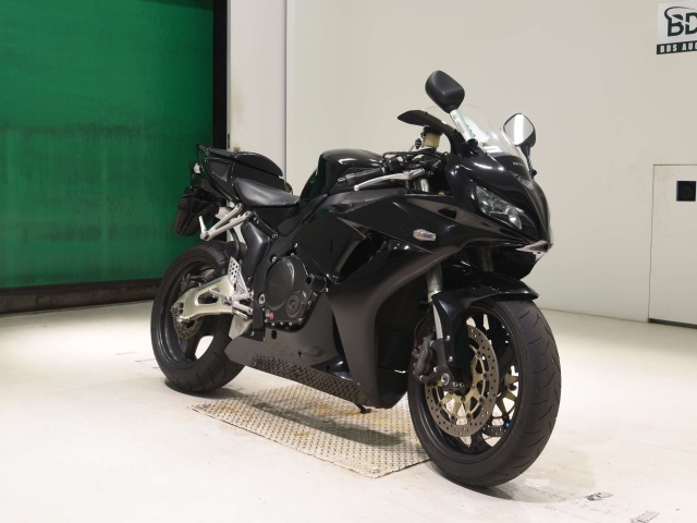 Honda CBR1000RR — фото 3
