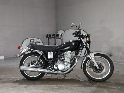 Yamaha SR400