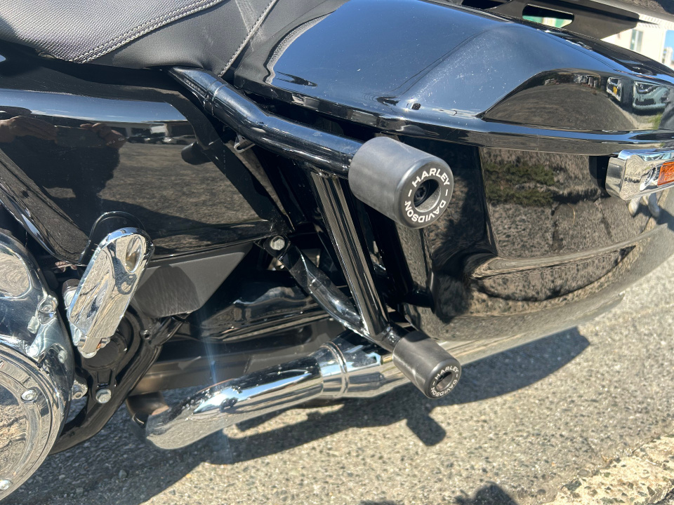 HD FLTRX ROAD GLIDE LIGHT — фото 19