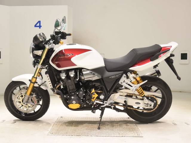 Honda CB1300SF — фото 2