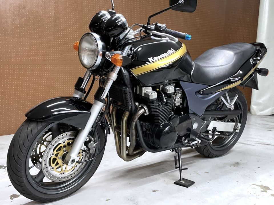 Kawasaki ZR-7 — фото 2