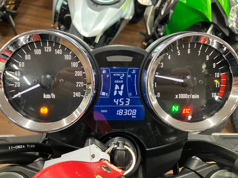Kawasaki Z900RS — фото 3