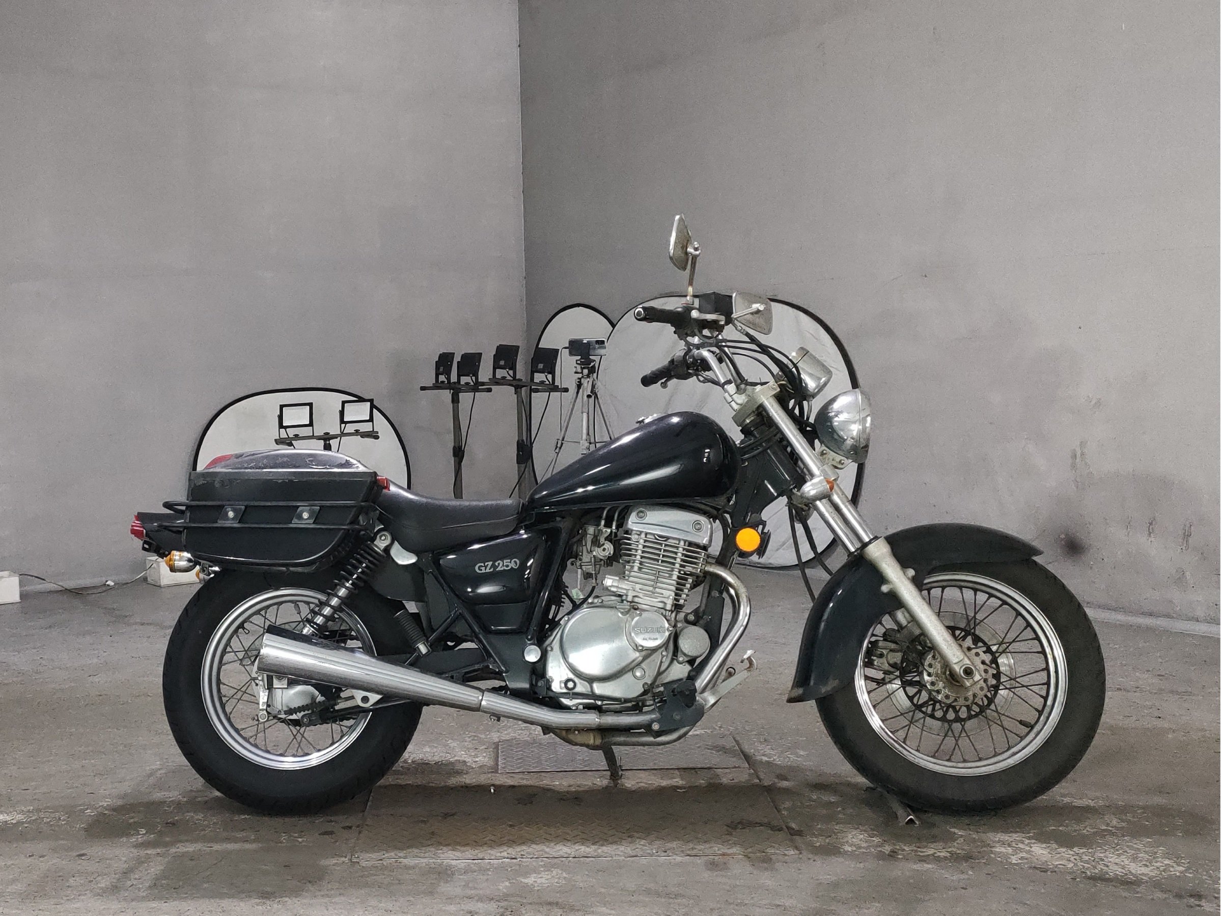 Suzuki GZ250