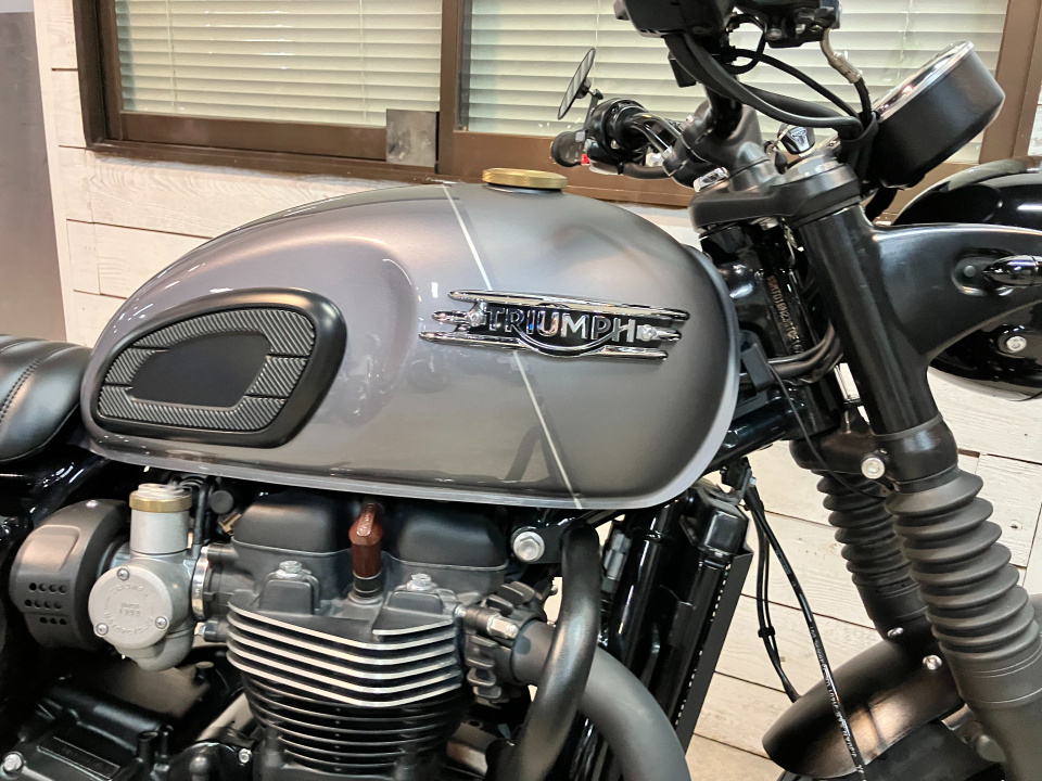 Triumph TRYANPH BONNEVILLE T120B — фото 16