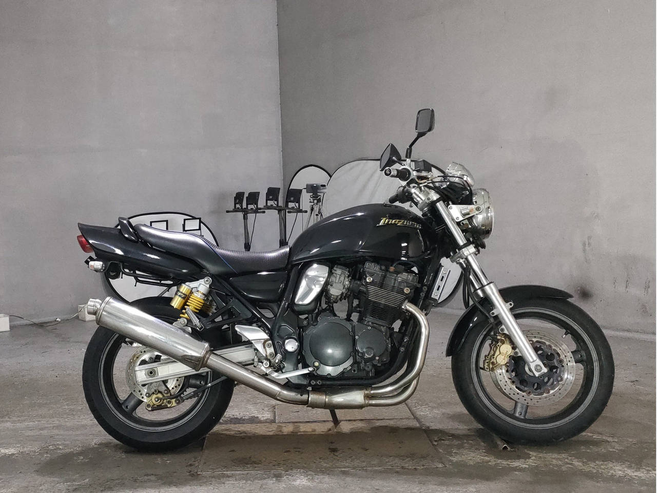 Suzuki GSX400 INAZUMA