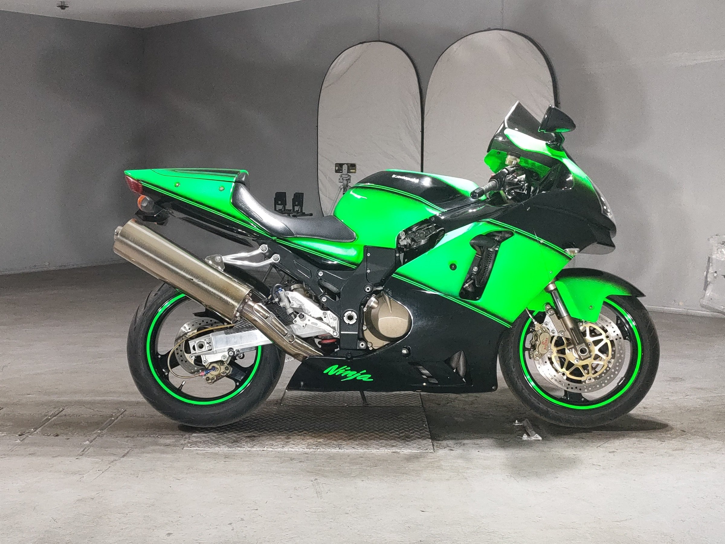 Kawasaki NINJA ZX-12R