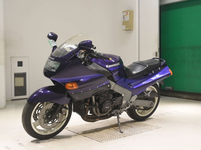 Kawasaki ZZ-R1100 — фото 4