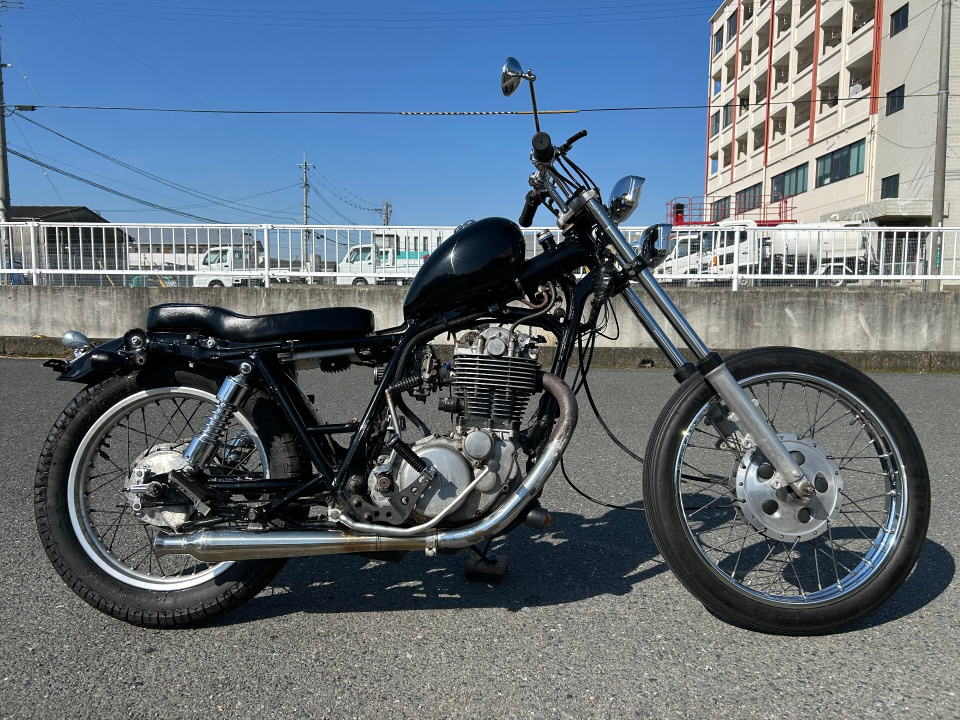 Yamaha SR400
