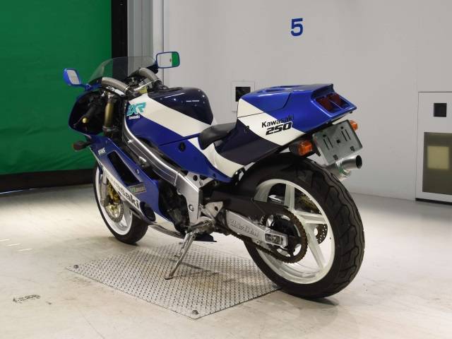 5254] Kawasaki ZXR250 - ZX250A-011112