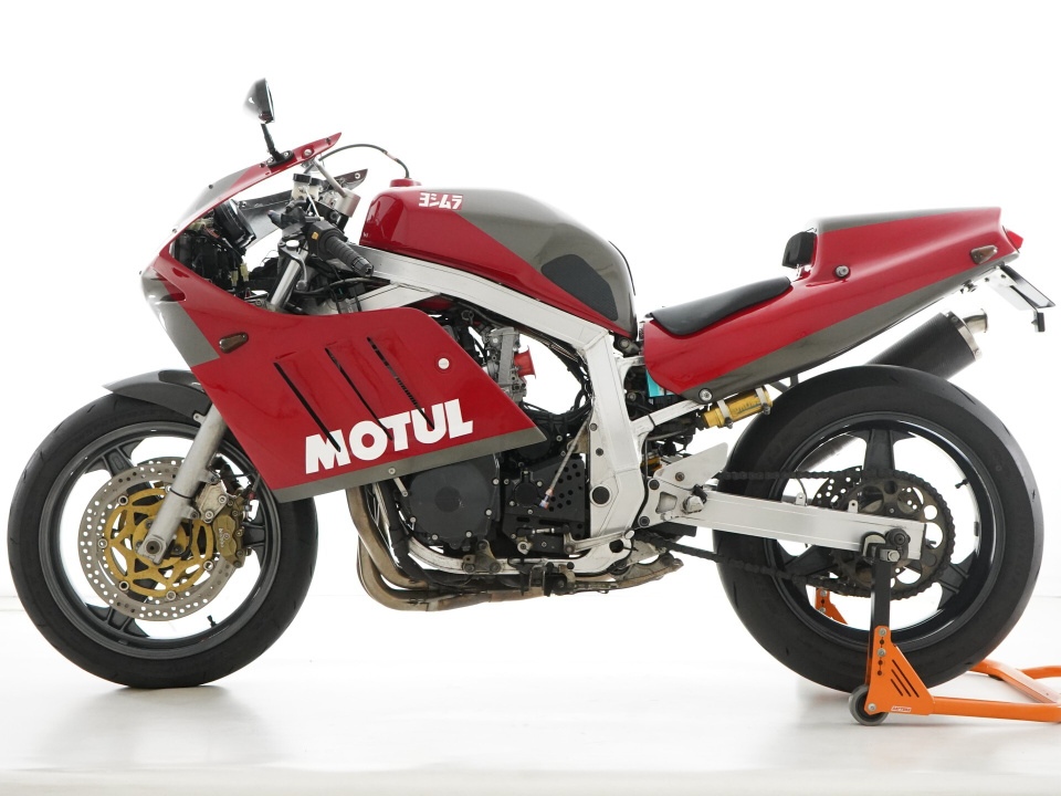 Suzuki GSX-R1100 — фото 2