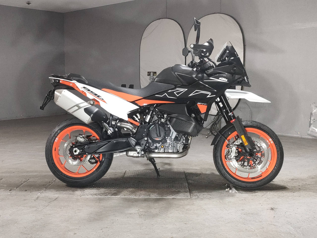 KTM 890 ADVENTURE, Foto 1