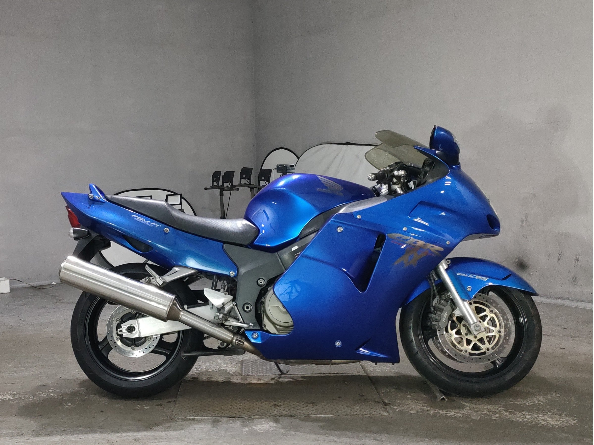 Honda CBR1100XX BLACKBIRD