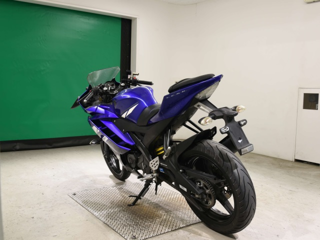 Yamaha YZF-R15 — фото 6