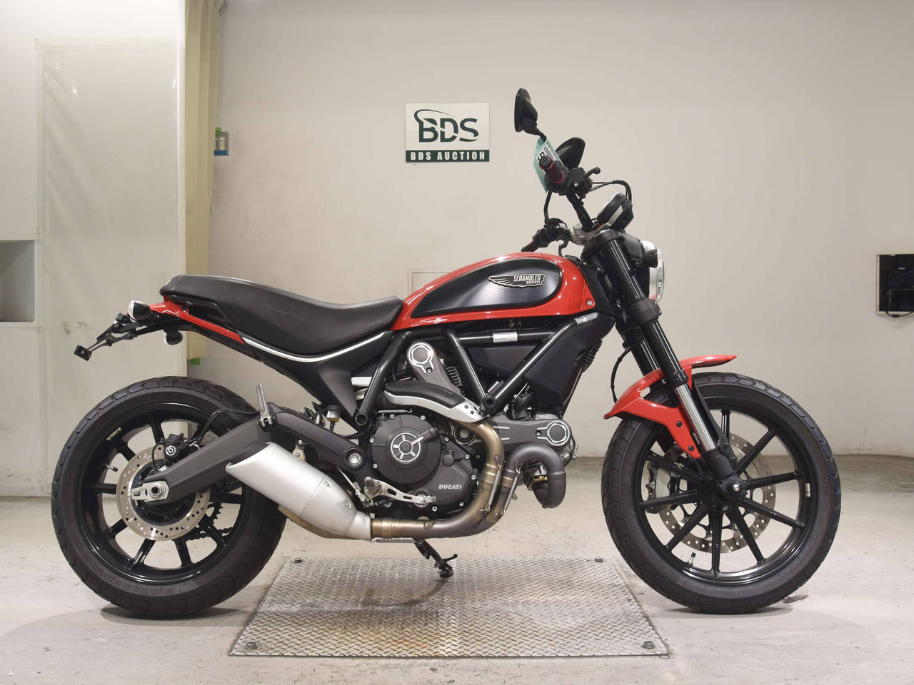 Ducati SCRAMBLER 803 ICON