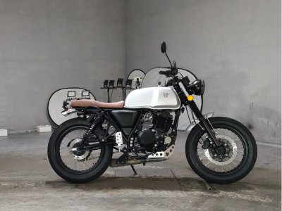 MUTT AKITA 250