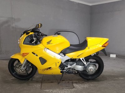 Honda VFR800F — фото 2